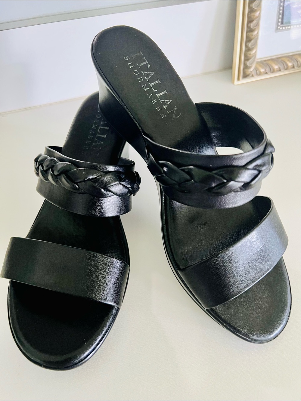 Women’s Black Italian Shoemakers Wedge Sandals Size 8. Worn Once.